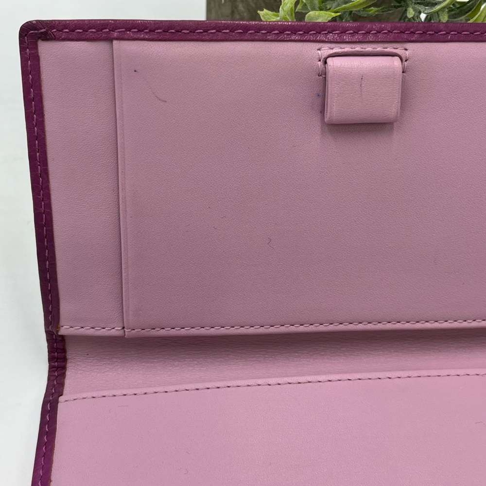 Coach RARE signature checkbook cover case holder khaki Purple Lavender. - Picture 8 of 13